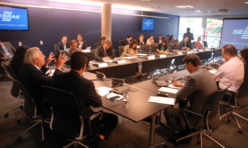 Grupo de trabalho que irá formular a proposta esteve reunido no Sebrae, em Brasília, no dia 3 de agosto - Foto: Luis Fortes