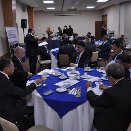 CACB, via Unecs, debate agenda de modernização da CLT