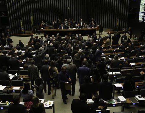 Câmara retoma discussões sobre reformas trabalhista e da Previdência