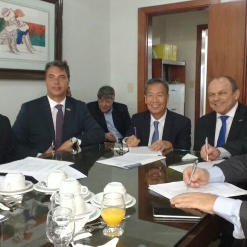 Presidentes da UNECS formalizam a criação do Instituto UNECS