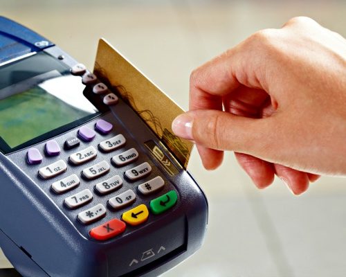 Novas regras para rotativo do cartão de  crédito valem a partir desta segunda (03)