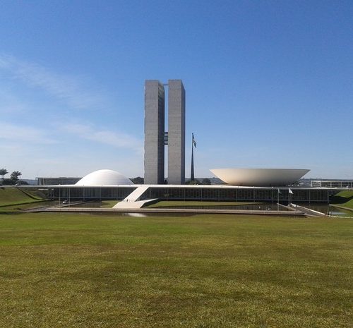 Senado aprova urgência, e reforma trabalhista será incluída na pauta