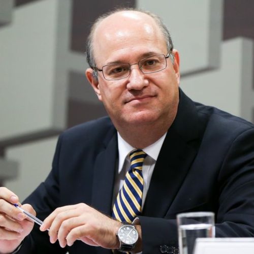 Economia ainda está fraca, mas em recuperação e pode crescer 2% em 2018, diz presidente do BC