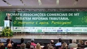 Relator da reforma tributária ministra palestra em encontro da Facmat