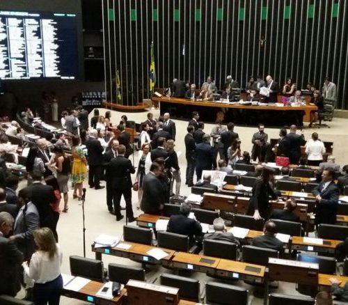 Projeto de lei prevê transferência de R$ 400 milhões do Sebrae para agência de turismo