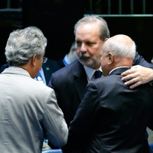 Senado aprova regras mais simples para a certidão negativa de débito tributário