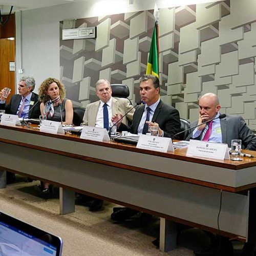 Falta de concorrência causa alto ‘spread’ bancário no Brasil, aponta Unecs