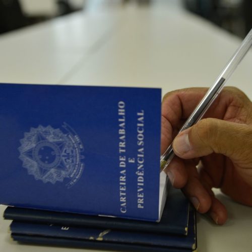 Brasil abre 47,3 mil postos formais de trabalho em julho