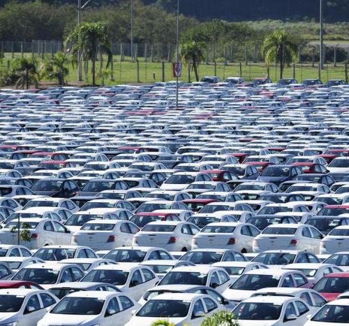 Para arrecadar mais, estados elevam ICMS de automóveis