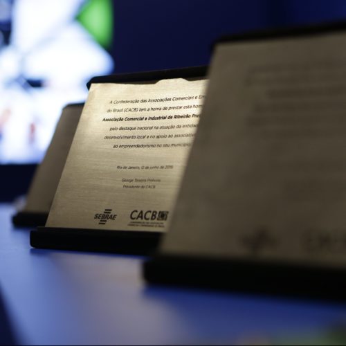 CACB reconhece entidades por apoio no desenvolvimento local em seus municípios