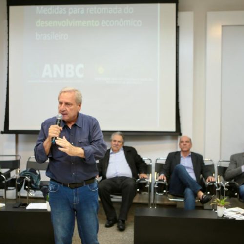 Presidente da Facesp defende modelo liberal que valorize o empreendedorismo