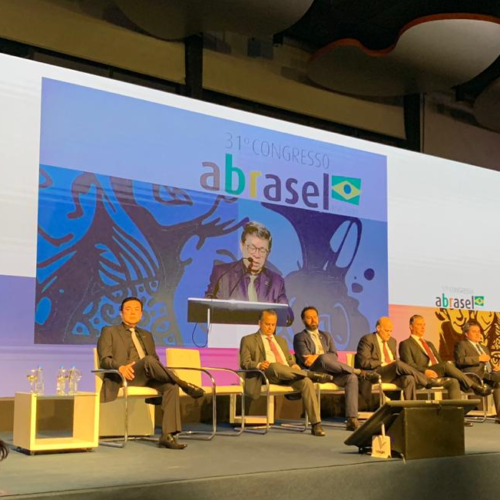 Abertura do Congresso Abrasel discute simplificação do empreender a partir das ruas