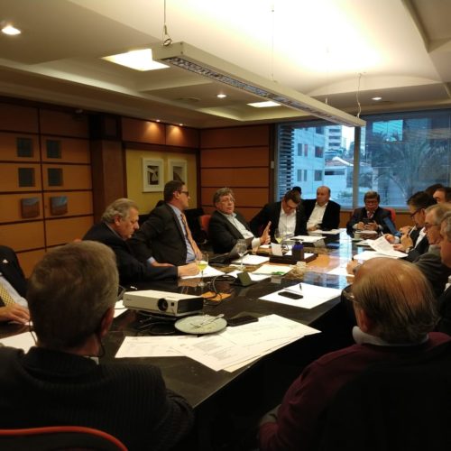 Reforma tributária na pauta do setor de comércio e serviços