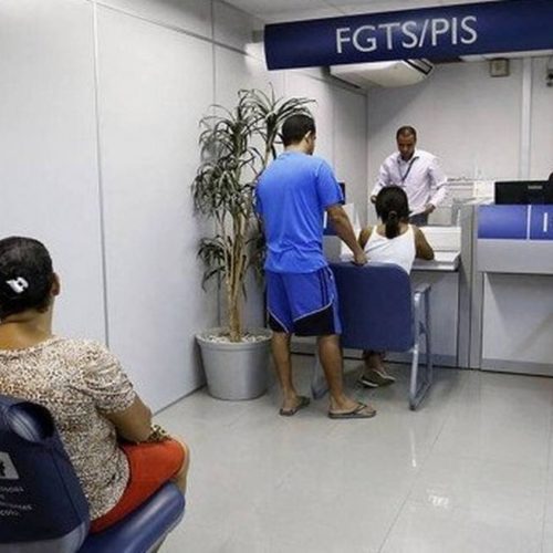Saque de R$ 500 do FGTS começa em 13 setembro: veja o calendário