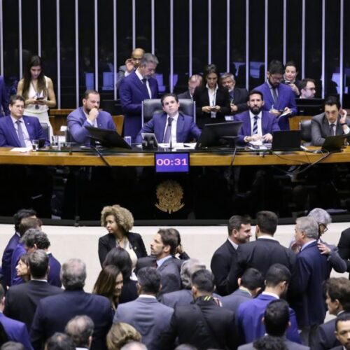 Câmara dos Deputados aprova isenção para quem recebe até R$ 5 mil