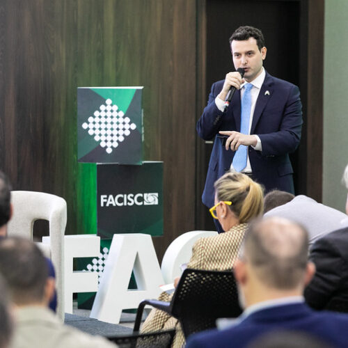 Lideranças defendem articulação política para defesa do associativismo