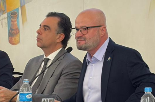 Diretor da CACB critica falta de atualização do teto do faturamento para pequenos negócios