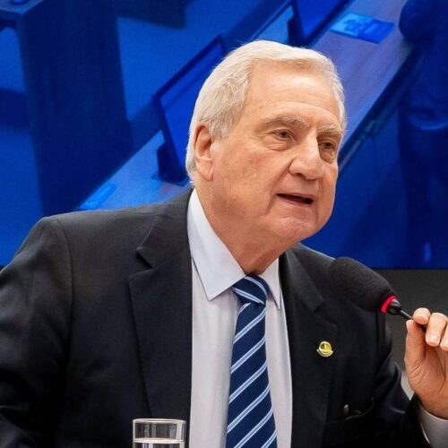 Folha de S.Paulo destaca mobilização da CACB em defesa da correção do Simples e do MEI
